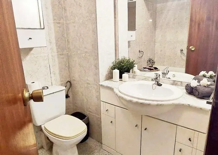 With Pool And Air Conditioning *